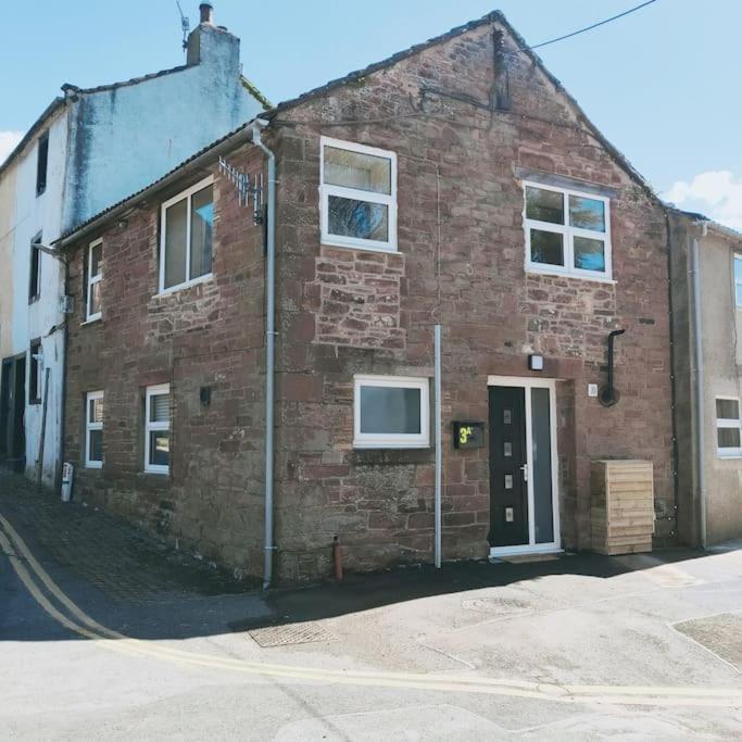 Milo'S Place Is A Home From Home Egremont  Extérieur photo
