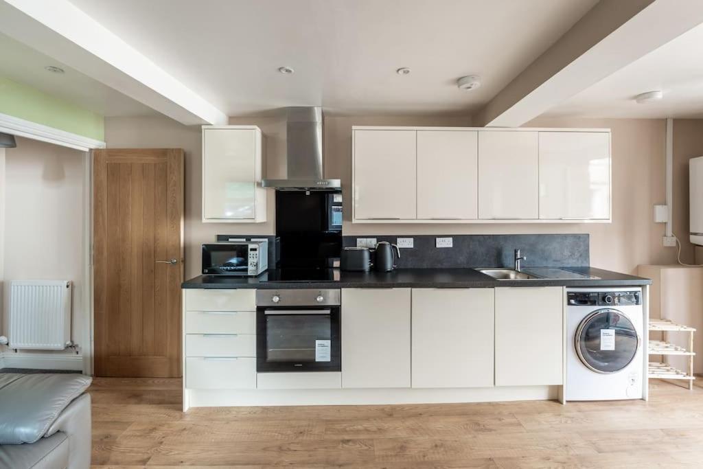 Milo'S Place Is A Home From Home Egremont  Extérieur photo
